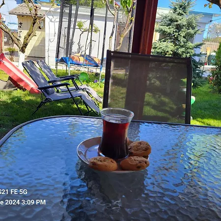 La Bungalowuri Pansiyon Două Mai